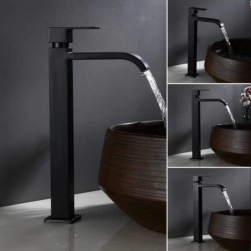 Matte Black Single-Handle Sink Faucet